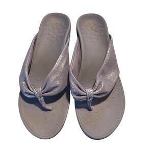 Vionic Arabella Wedge Sandals Women 10 Lavender Shimmer Orthotic Knot Thong